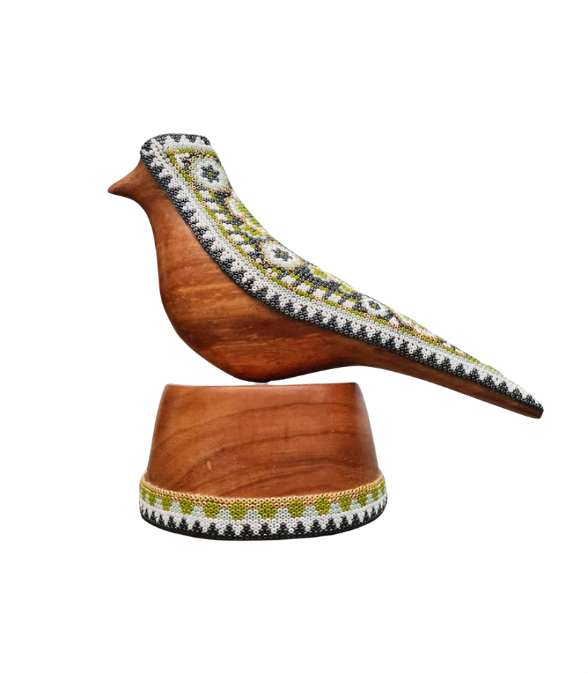 PAJARO CON BASE DE MADERA GRANDE ARTE HUICHOL